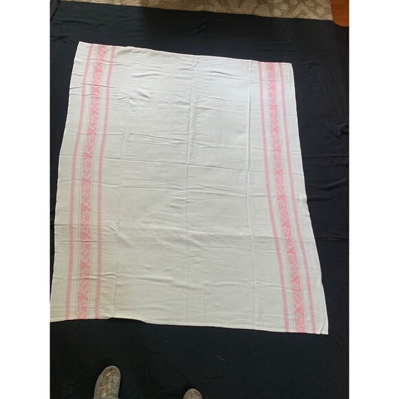 Vintage Pink Floral Bird Tablecloth 52" X 62" Cotton Blend - Picture 8 of 12